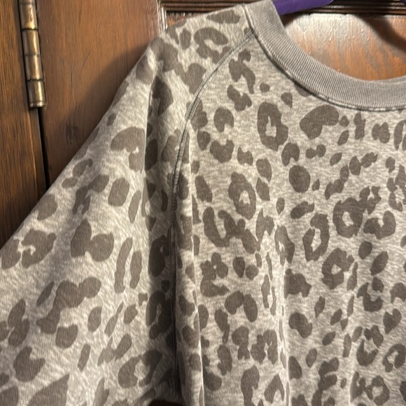 Old Navy Grey Leopard Print Sweatshirt - Picture 2 of 13